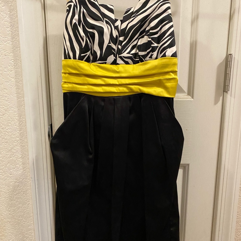 Wishes brand size 5 strapless bodycon dress